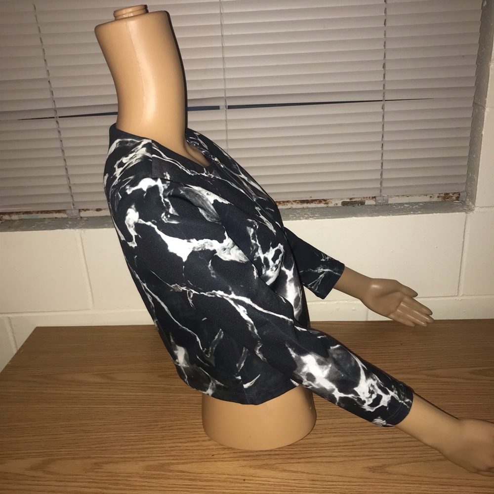 Marble Jacket - Picture 4 of 4